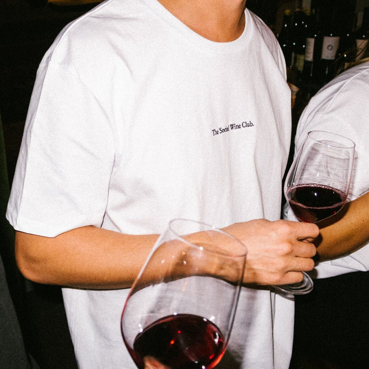 The Social Wine Club. Organic T-shirt - White - Cocktailored